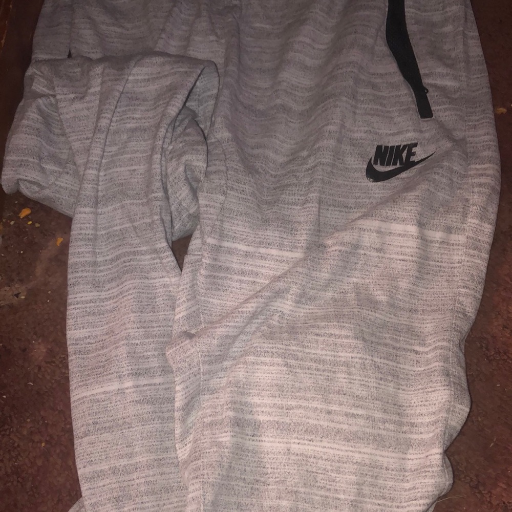 Nike joggers